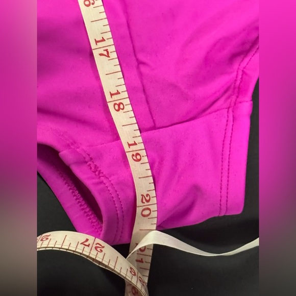 Kathy Ireland One-Shoulder keyhole ring Swimsuit - Picture 9 of 9